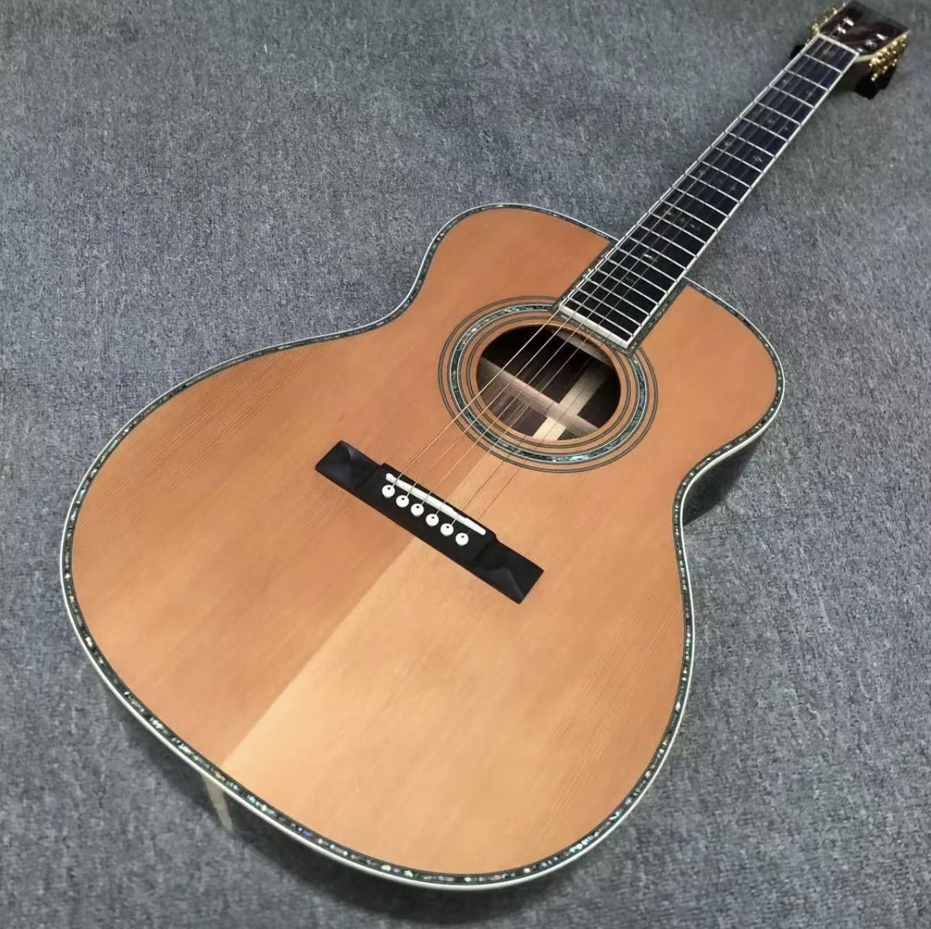 Custom Solid Spruce Top Ebony Fingerboard Rosewood Back Side Real Abalone Shell Binding 39 Inch