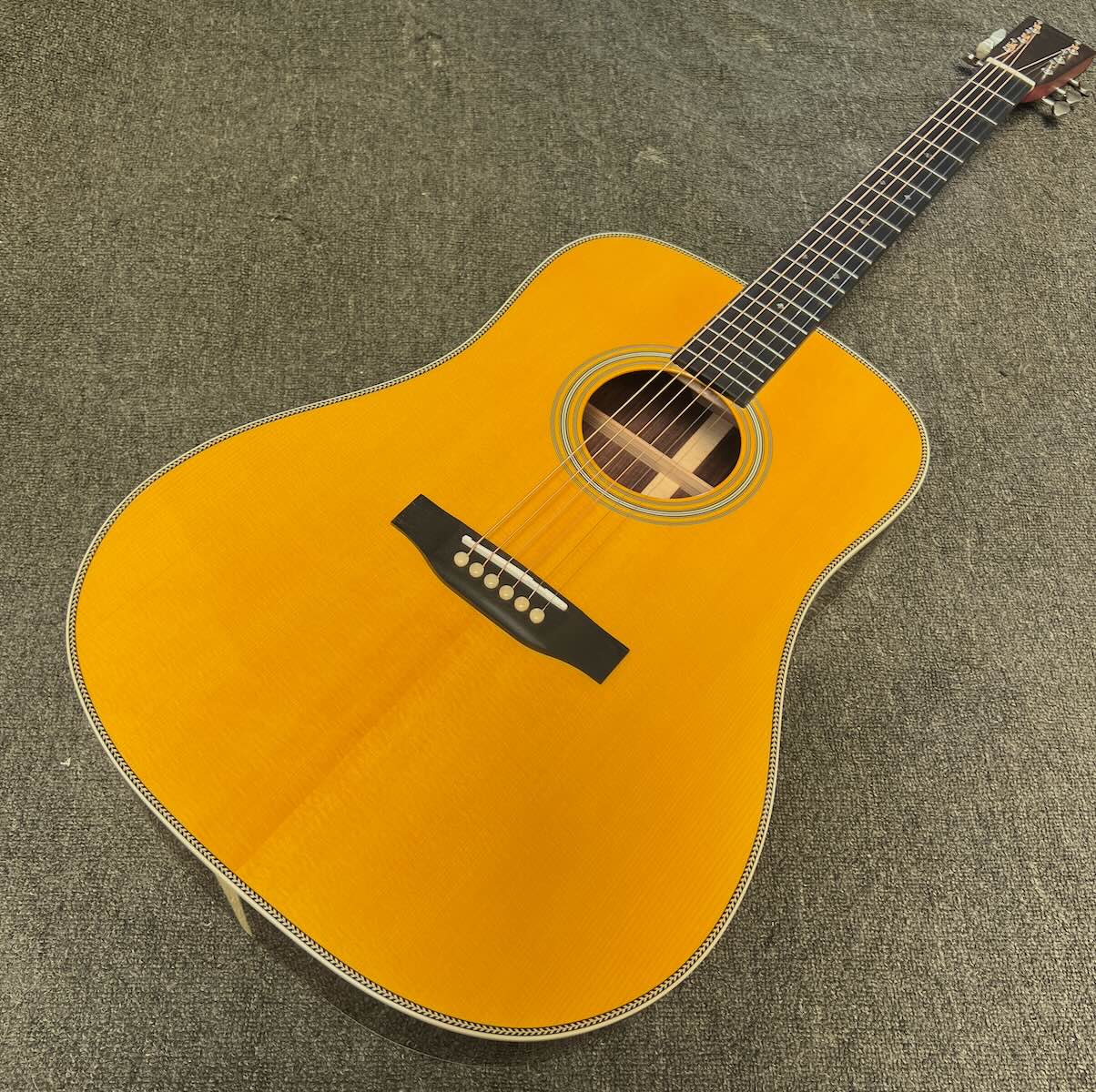 Custom Martin Style D-28 Billy Strings Signature Dreadnought D-14 Fret Acoustic Guitar